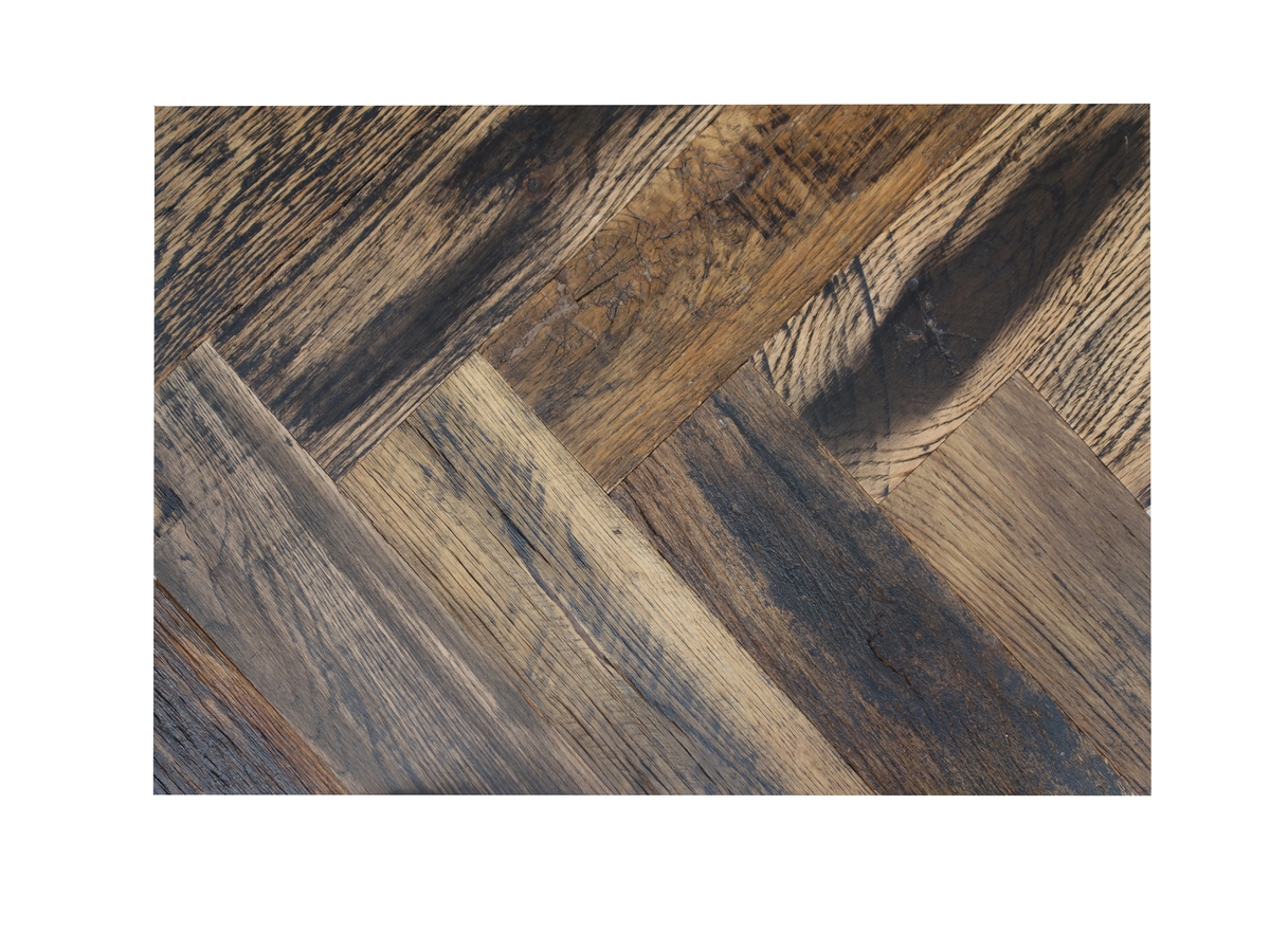 VR104 Blackened Hearth Reclaimed Oak Herringbone